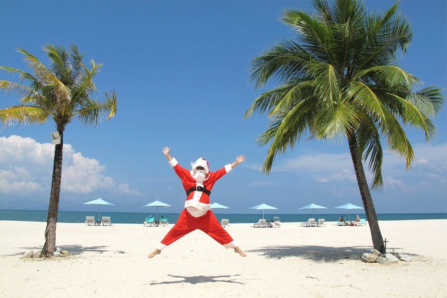 drawn-sand-christmas-tree.jpg