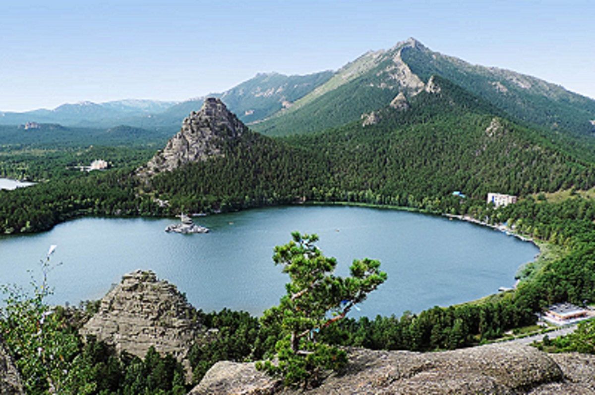 lakes.jpg