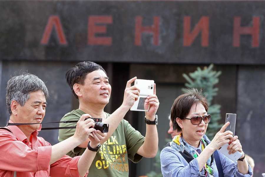 kitajskie-turisti-v-moskve.jpg kitajskie-turisti-v-moskve.jpg