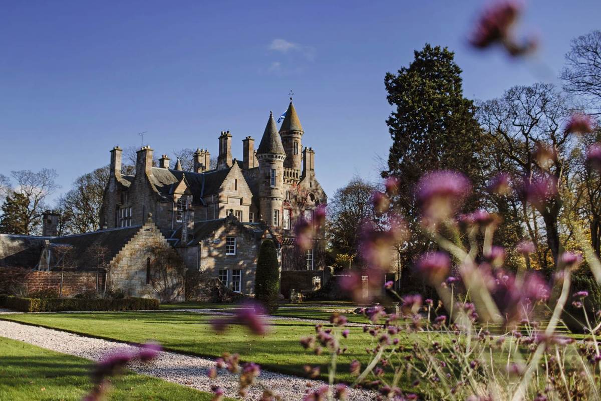 Замок Carlowrie Castle