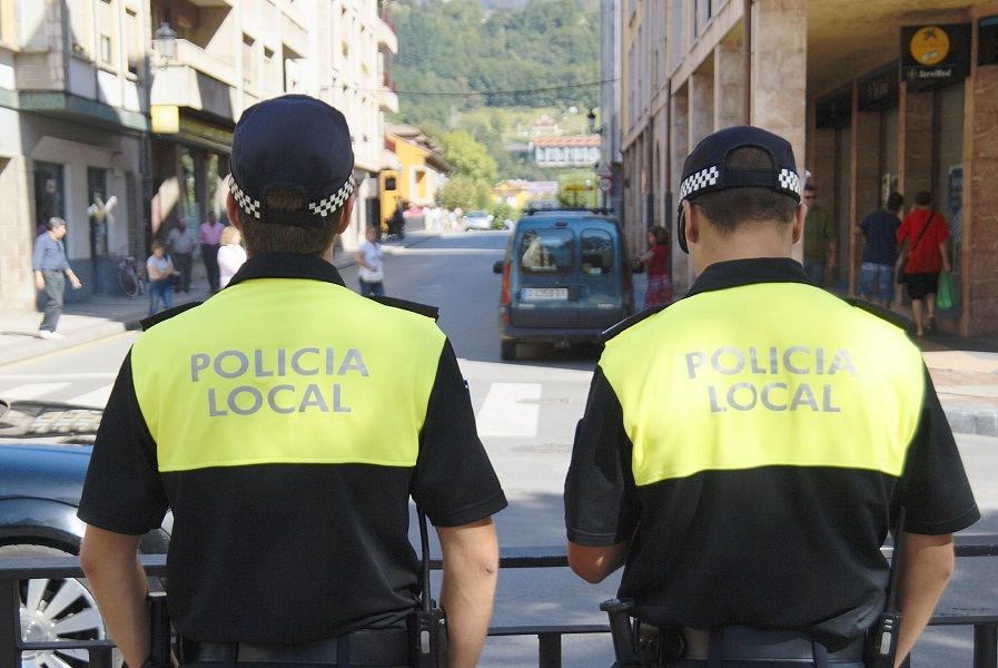 spanishpolice.jpg