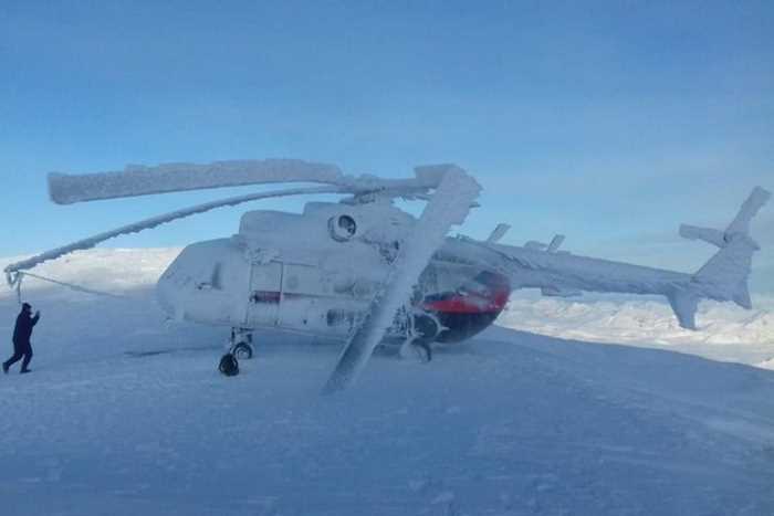 Замерзший Ми-8