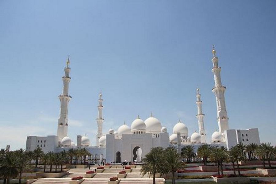 khalidian-tourism-abu-dabi-1.jpg
